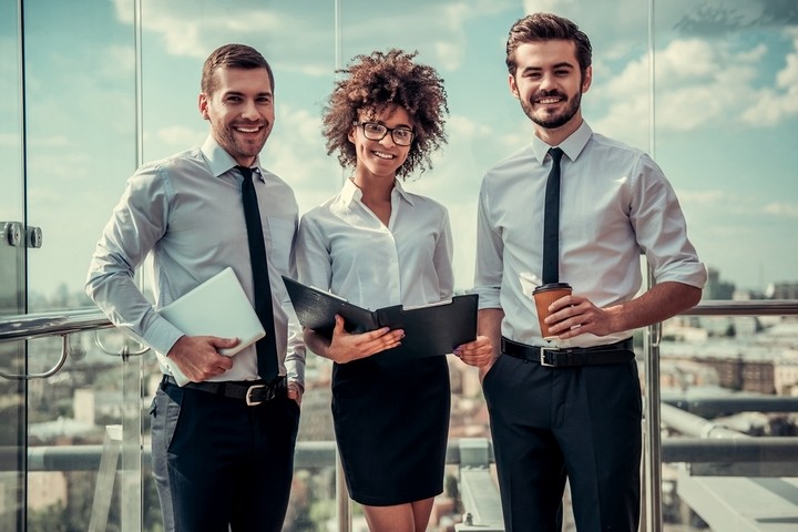 4 Reasons to Work With Marketing Recruiters